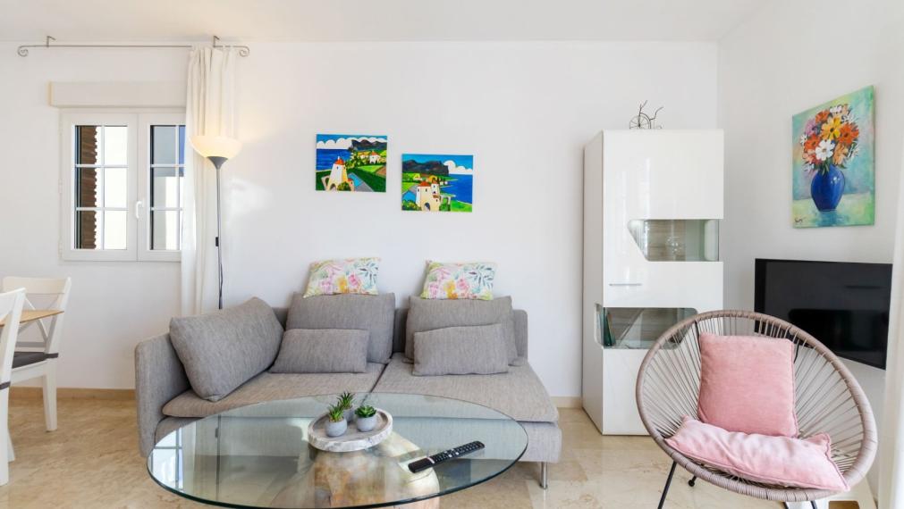 Okouzlující vila se 3 ložnicemi a bazénem ve Villamartinu