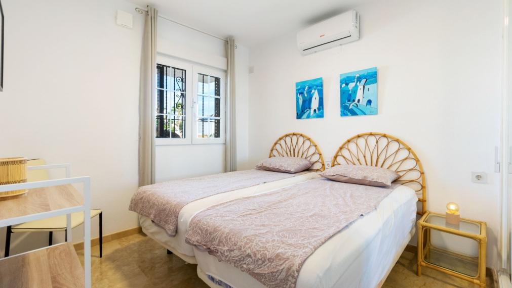 Okouzlující vila se 3 ložnicemi a bazénem ve Villamartinu