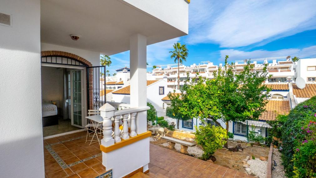 Okouzlující vila se 3 ložnicemi a bazénem ve Villamartinu