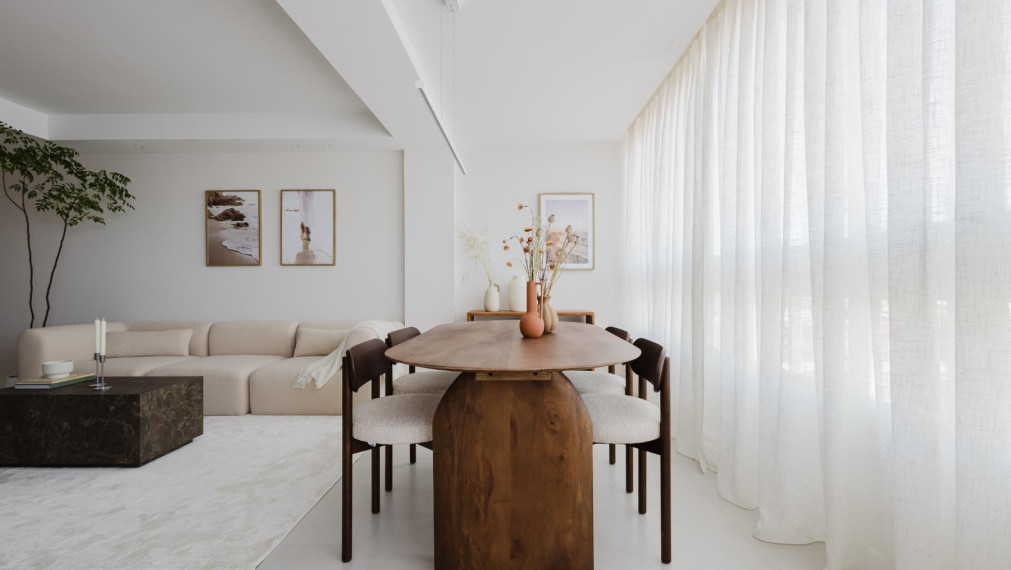 Prodej luxusního apartmánu 3+1 v první linii u moře – Torrevieja, Španělsko