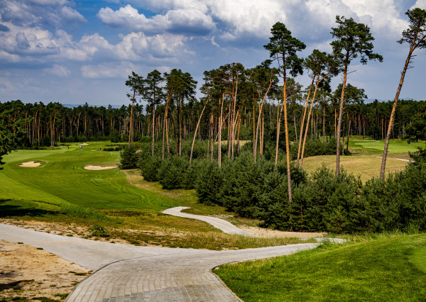 Lukratívny pozemok 834m2 Penati Golf Resort.