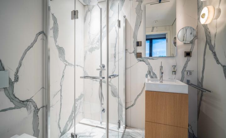 Luxusný apartmán pri jazere - fotografia 5