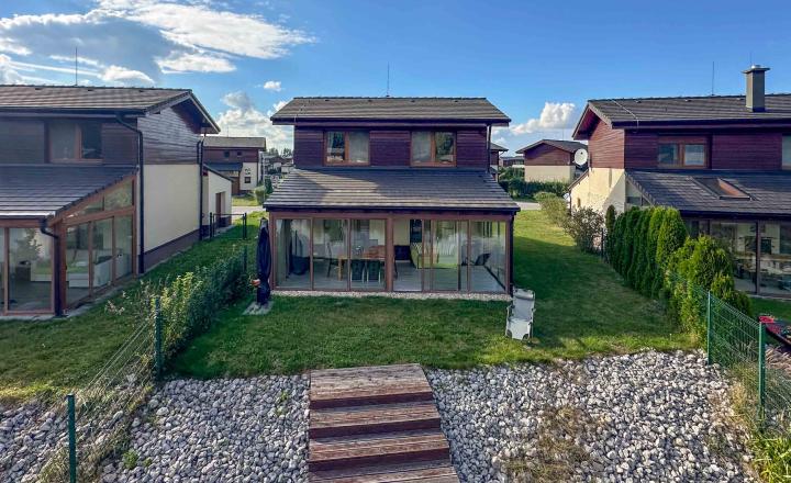Lakefront Villa for Sale with Stunning Views