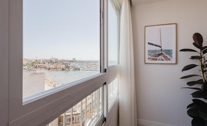 Prodej luxusního apartmánu 3+1 v první linii u moře – Torrevieja, Španělsko - fotografia 24
