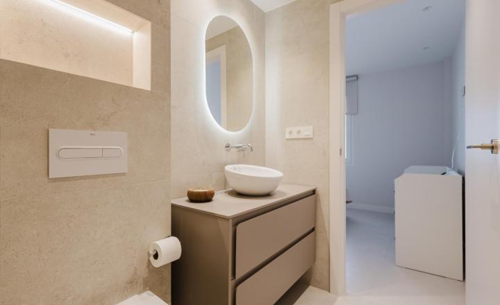 Prodej luxusního apartmánu 3+1 v první linii u moře – Torrevieja, Španělsko - fotografia 31