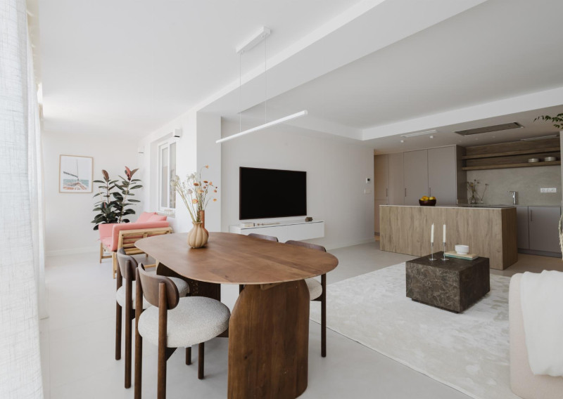 Prodej luxusního apartmánu 3+1 v první linii u moře – Torrevieja, Španělsko - fotografia 1