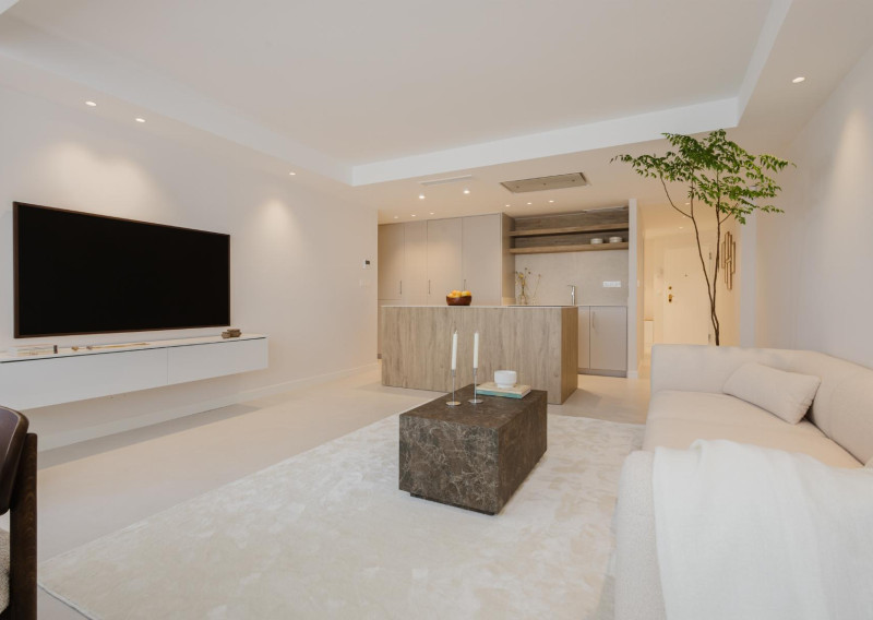 Prodej luxusního apartmánu 3+1 v první linii u moře – Torrevieja, Španělsko - fotografia 2